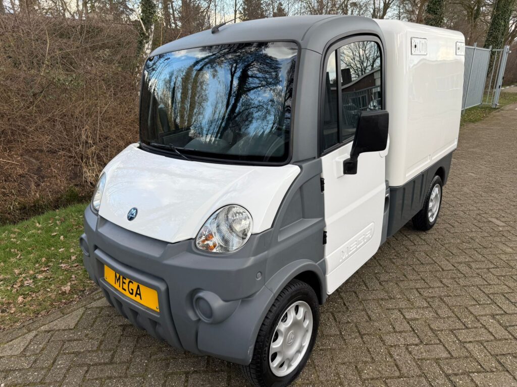 ad0af04a-46a1-449b-b732-5480b765c2be